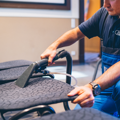 Teppich- und Polsterreinigung